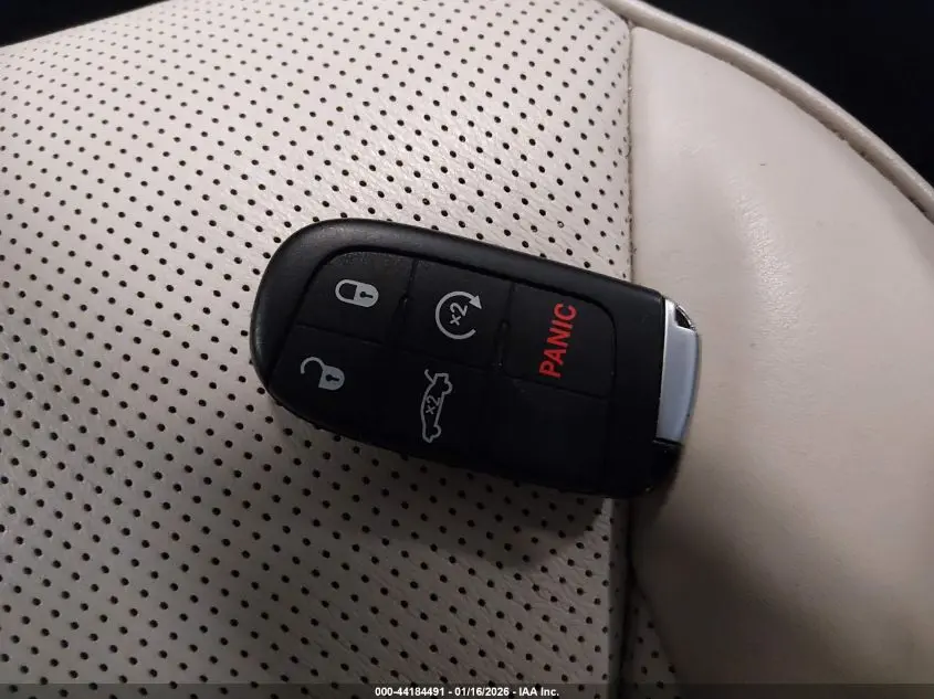 2015 CHRYSLER 300C AWD