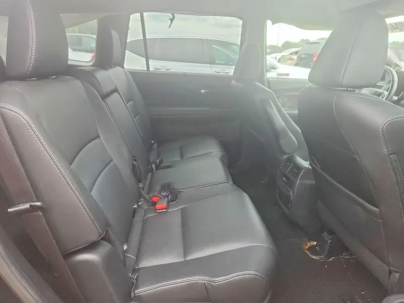 2022 HONDA PILOT SE  