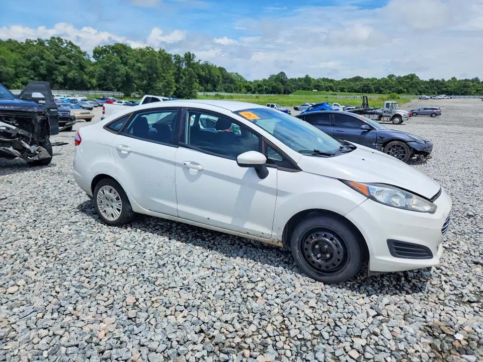 2014 FORD FIESTA S  
