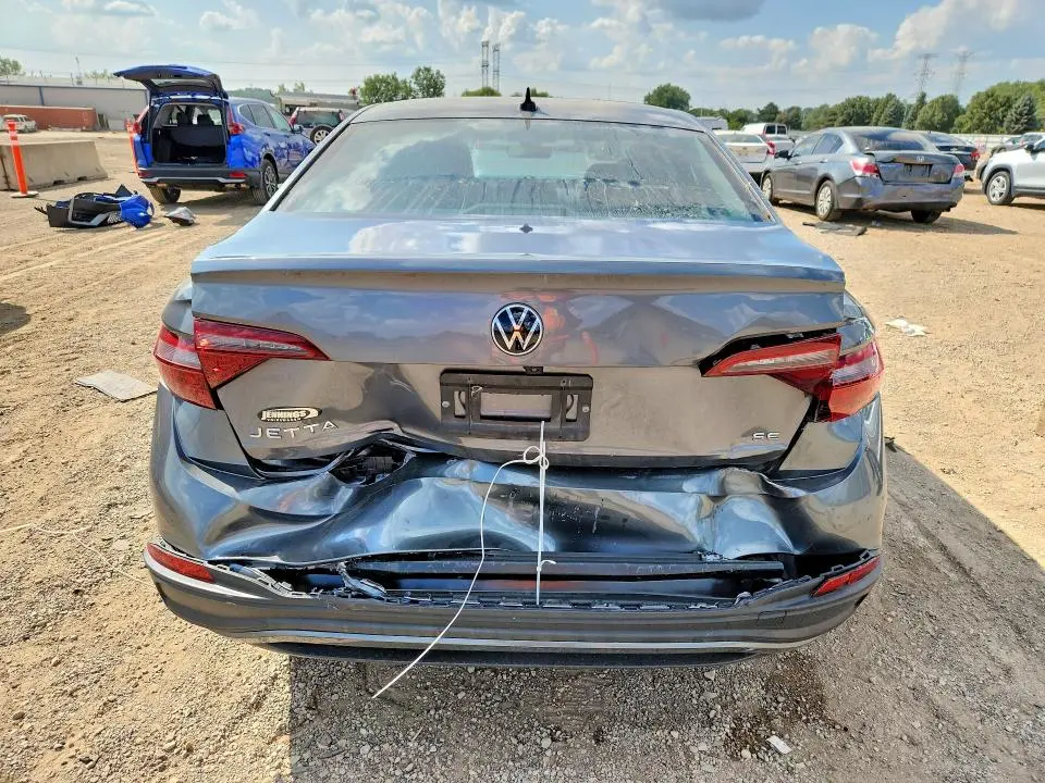 2024 VOLKSWAGEN JETTA SE  