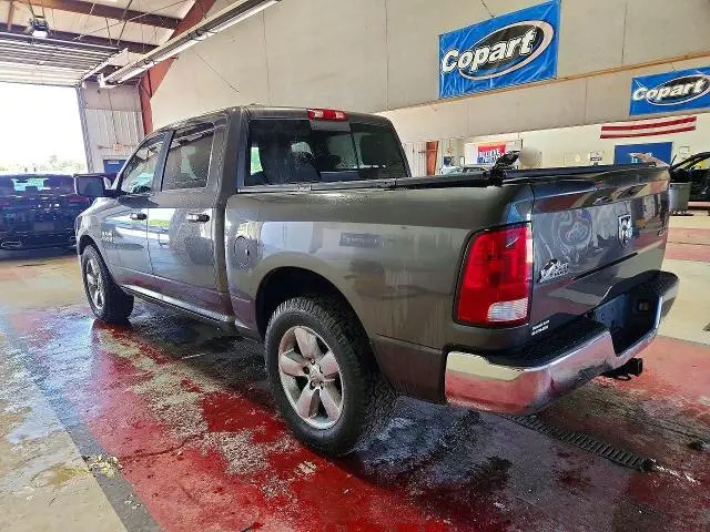2015 RAM 1500 SLT  