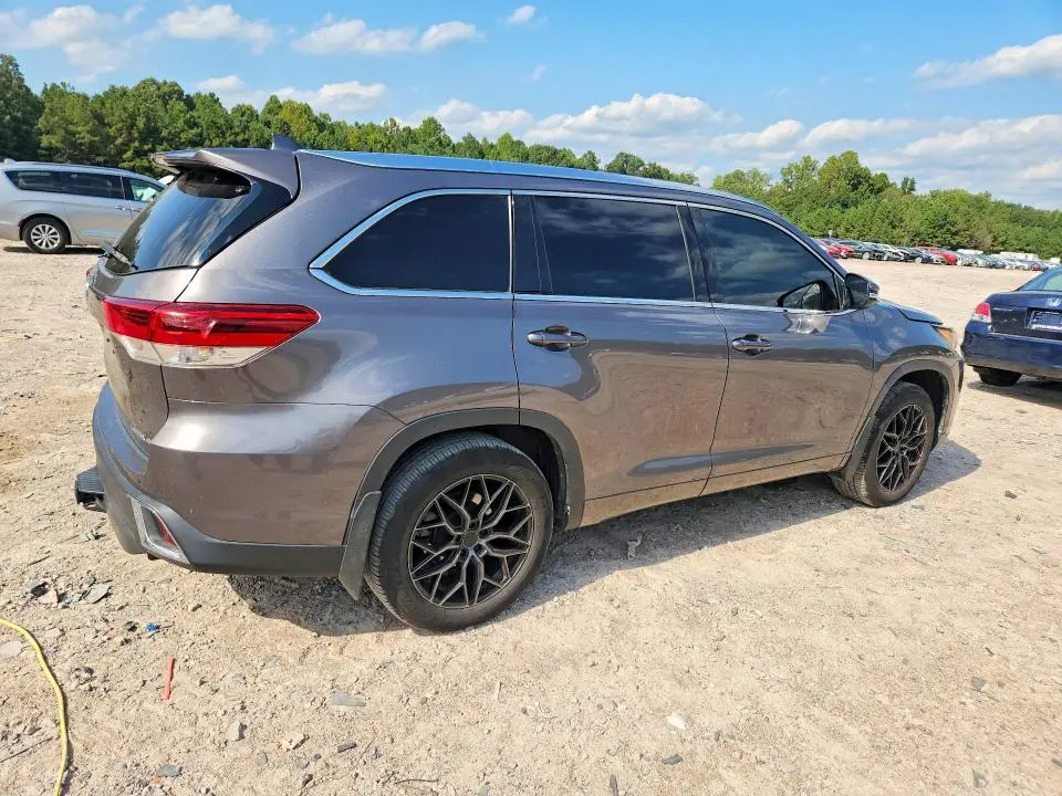 2018 TOYOTA HIGHLANDER LIMITED PLATINUM  