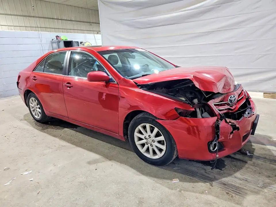 2010 TOYOTA CAMRY XLE  
