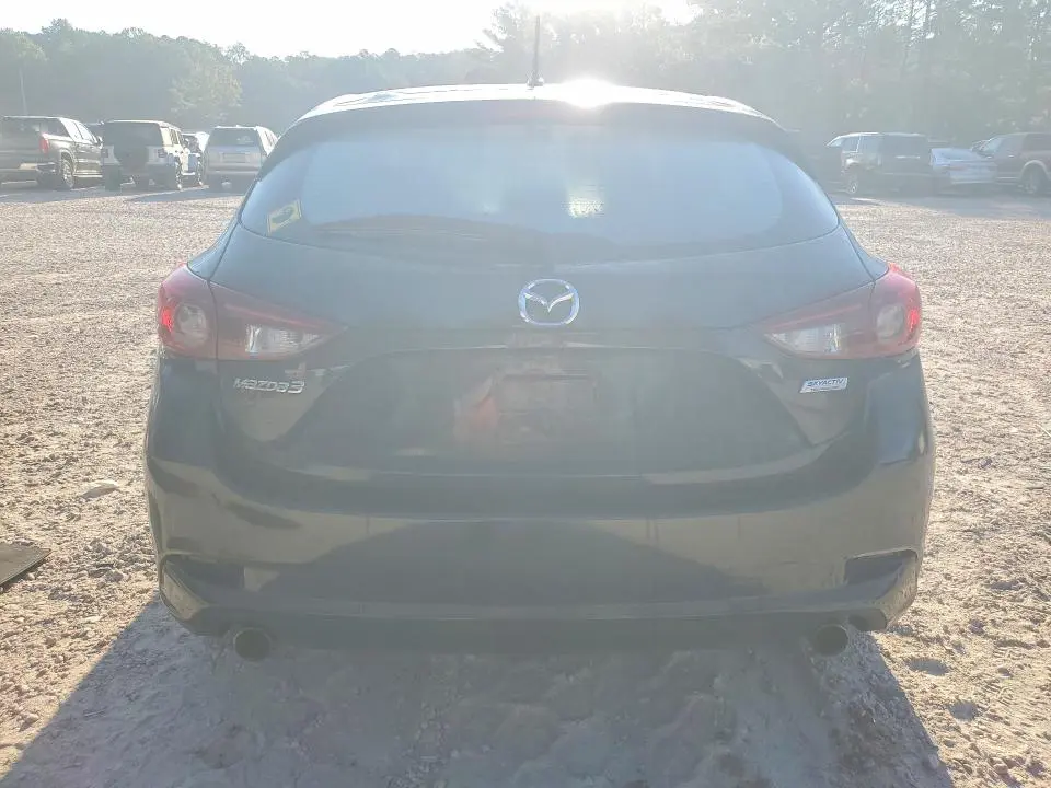 2017 MAZDA 3 TOURING  