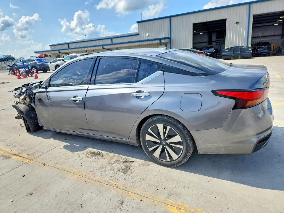 2019 NISSAN ALTIMA SV  