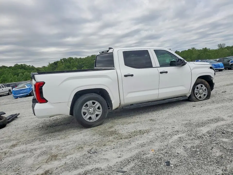 2025 TOYOTA TUNDRA SR  