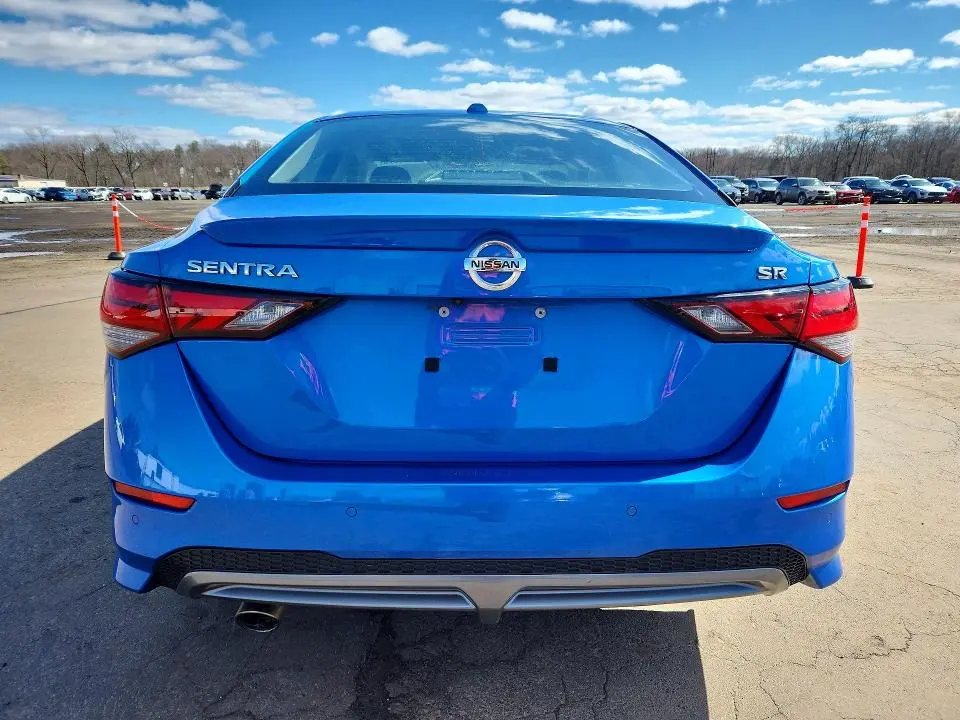 2021 NISSAN SENTRA SR  