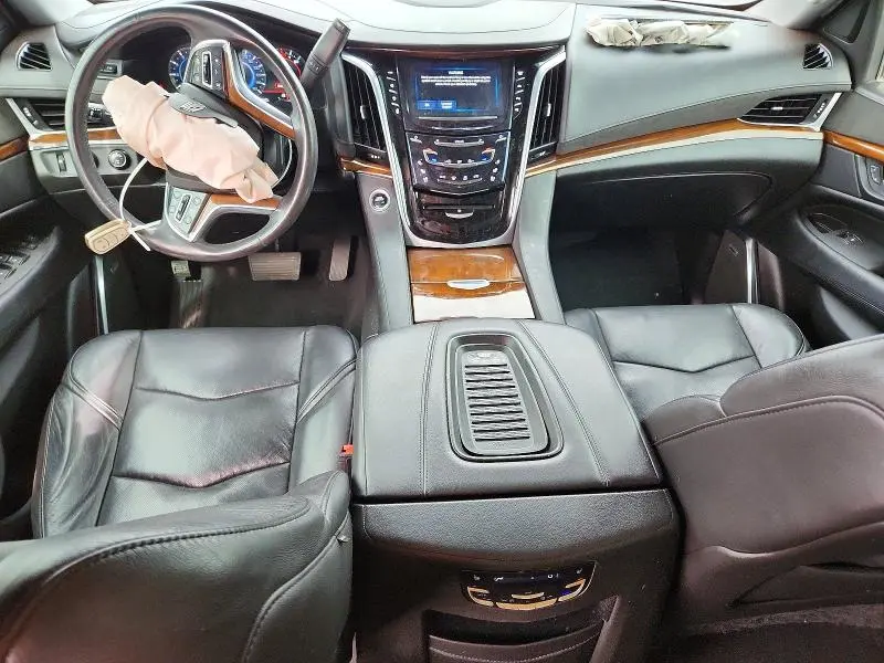 2019 CADILLAC ESCALADE LUXURY  