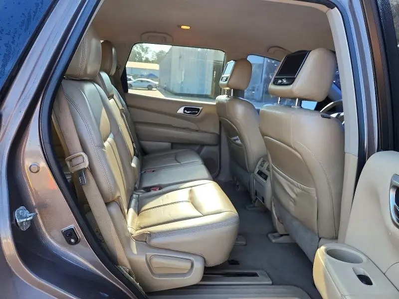 2014 NISSAN PATHFINDER SL  