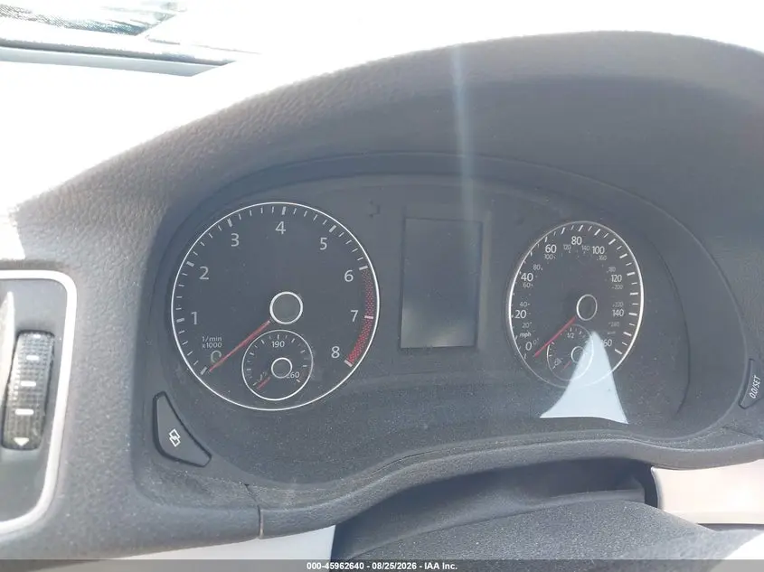 2012 VOLKSWAGEN PASSAT 2.5L SE