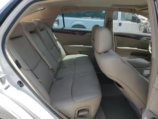 2010 TOYOTA AVALON XL  