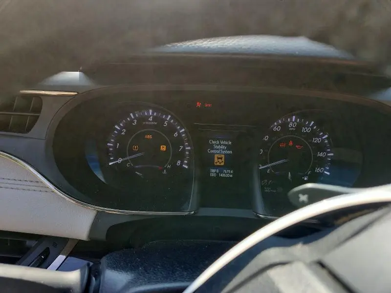 2015 TOYOTA AVALON XLE  