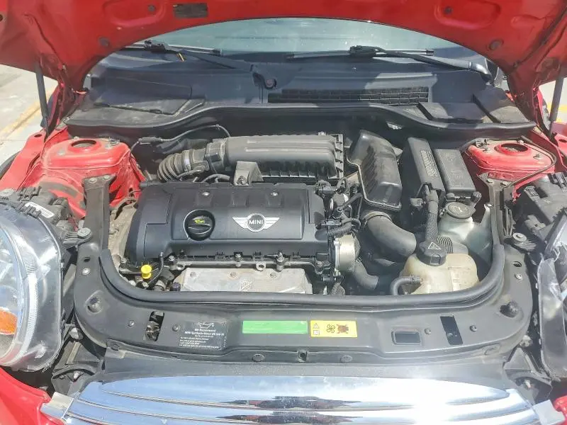 2010 MINI COOPER   