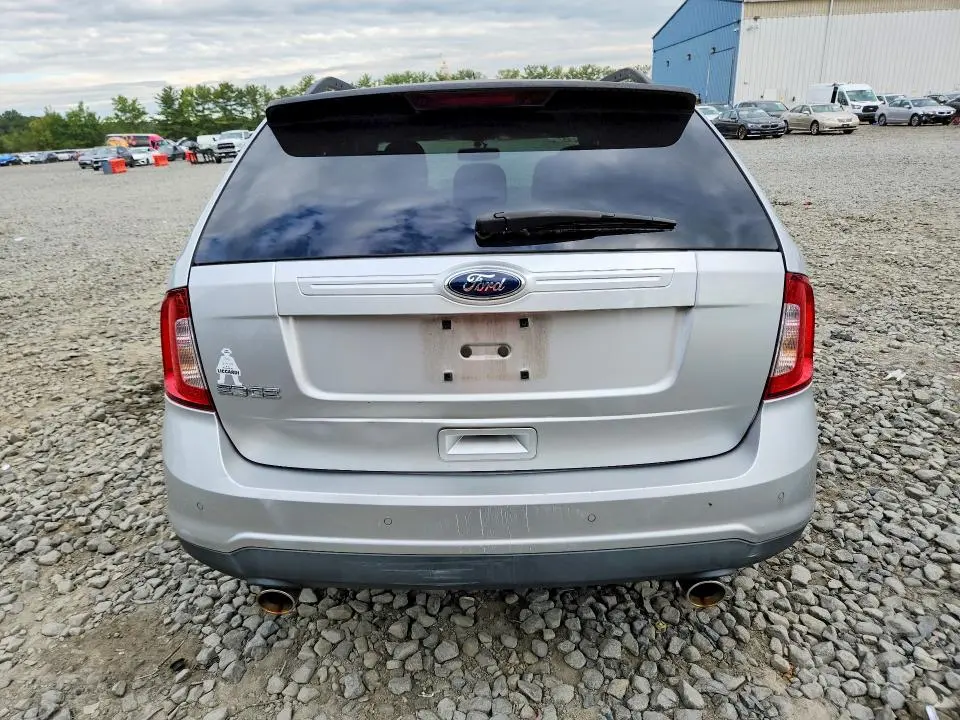 2011 FORD EDGE SE  