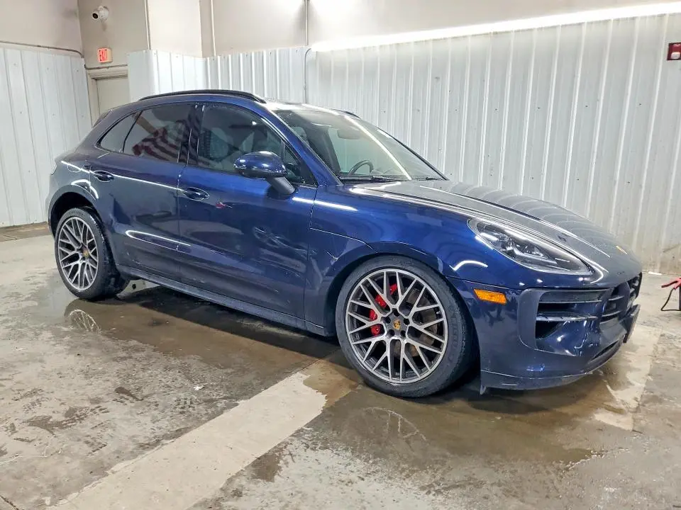 2021 PORSCHE MACAN GTS  