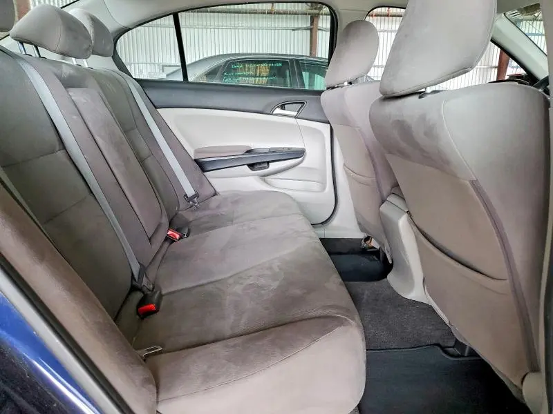 2011 HONDA ACCORD LXP  