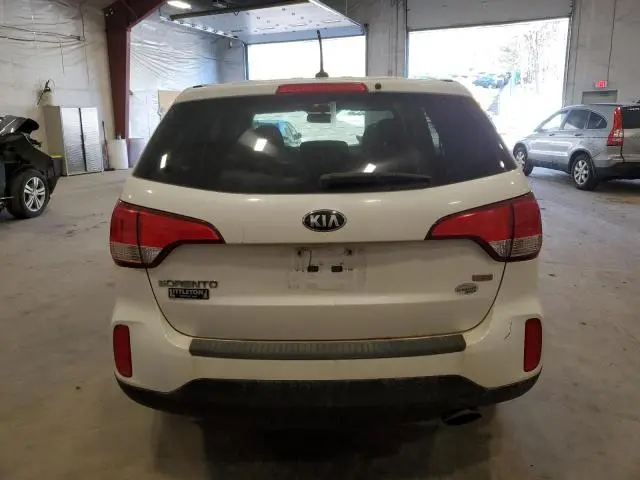 2014 KIA SORENTO LX  