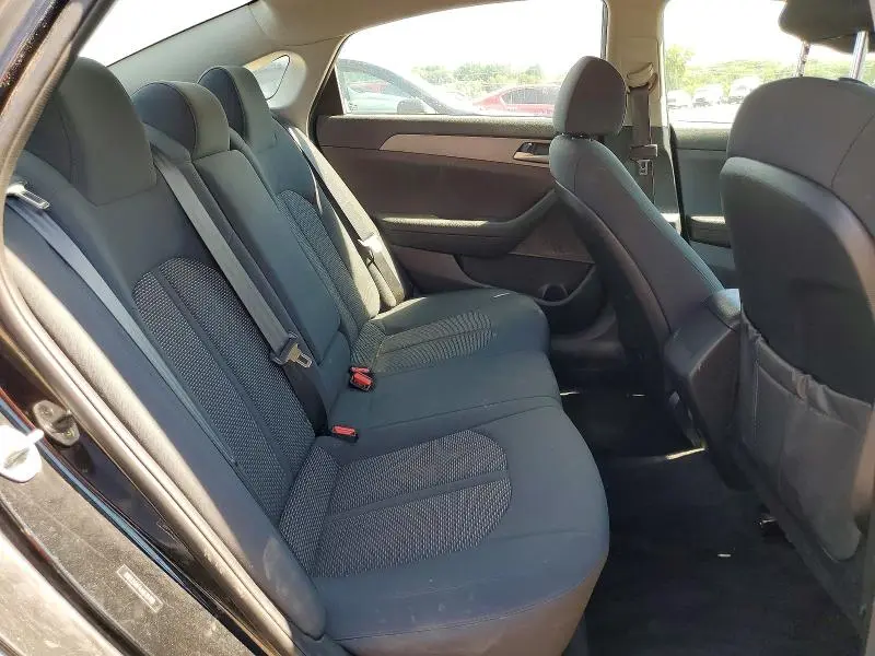 2018 HYUNDAI SONATA SE  