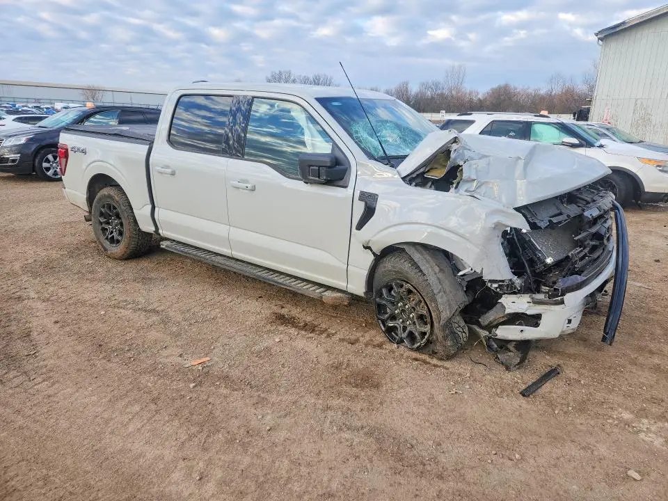 2024 FORD F150 XLT  