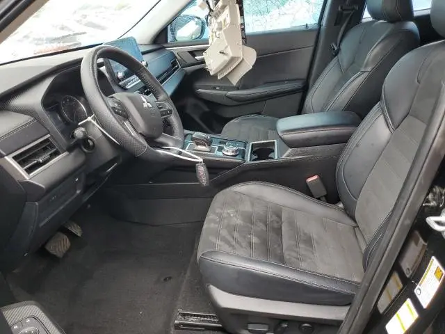 2024 MITSUBISHI OUTLANDER SE  
