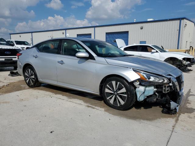 2019 NISSAN ALTIMA SL