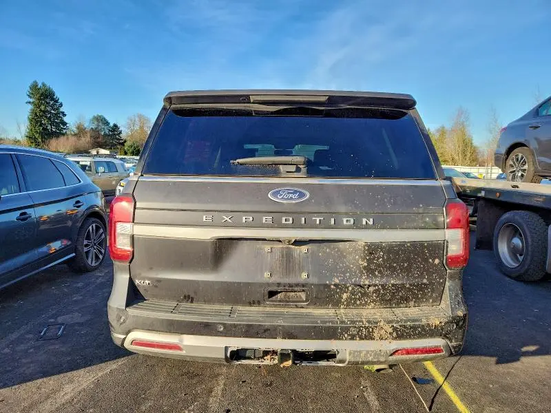 2024 FORD EXPEDITION XLT  