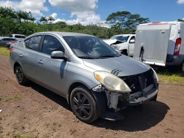 2013 NISSAN VERSA S  