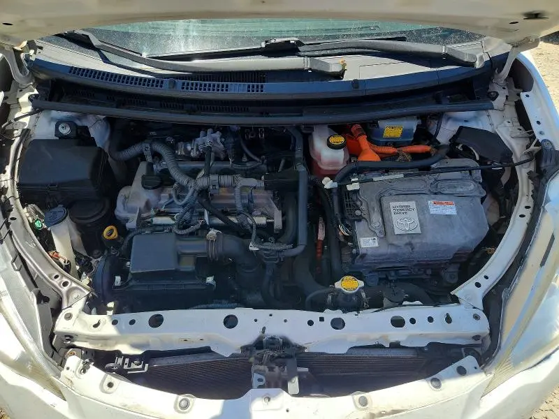 2013 TOYOTA PRIUS C   