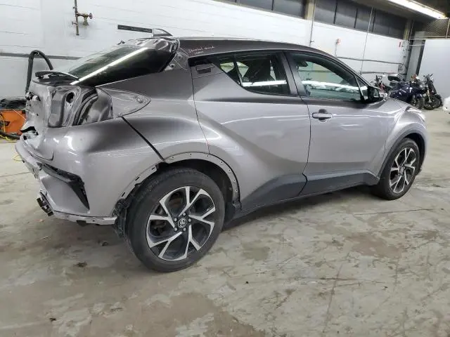 2020 TOYOTA C-HR XLE  