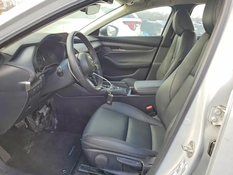 2024 MAZDA 3 SELECT SPORT  