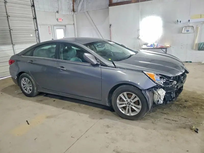 2012 HYUNDAI SONATA GLS  