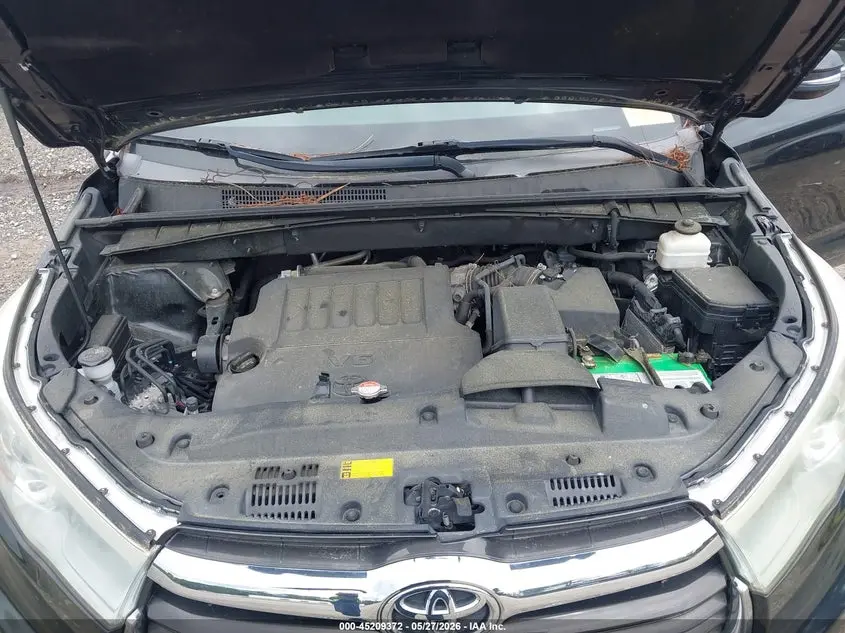 2016 TOYOTA HIGHLANDER XLE V6