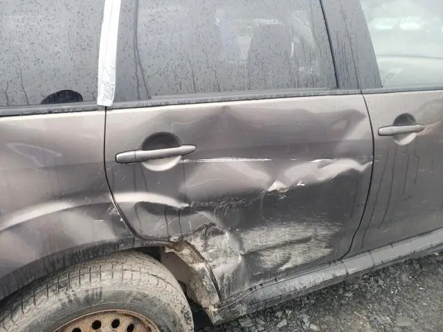 2013 MITSUBISHI OUTLANDER ES  