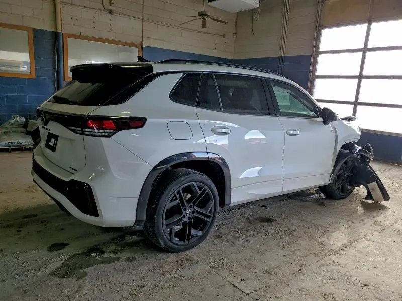 2025 VOLKSWAGEN TIGUAN SE R-LINE BLACK  