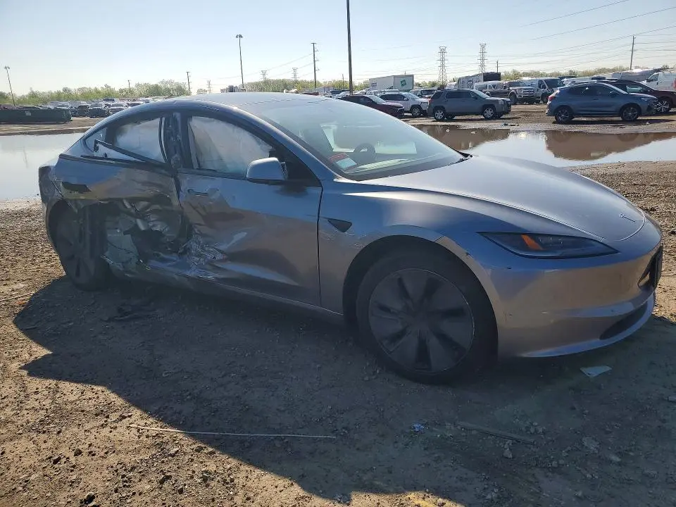 2025 TESLA MODEL 3   