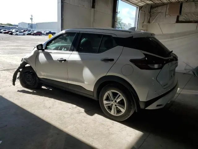 2022 NISSAN KICKS S  