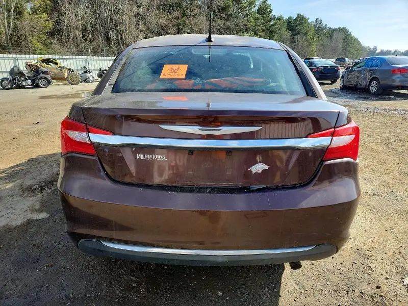 2013 CHRYSLER 200 LX  