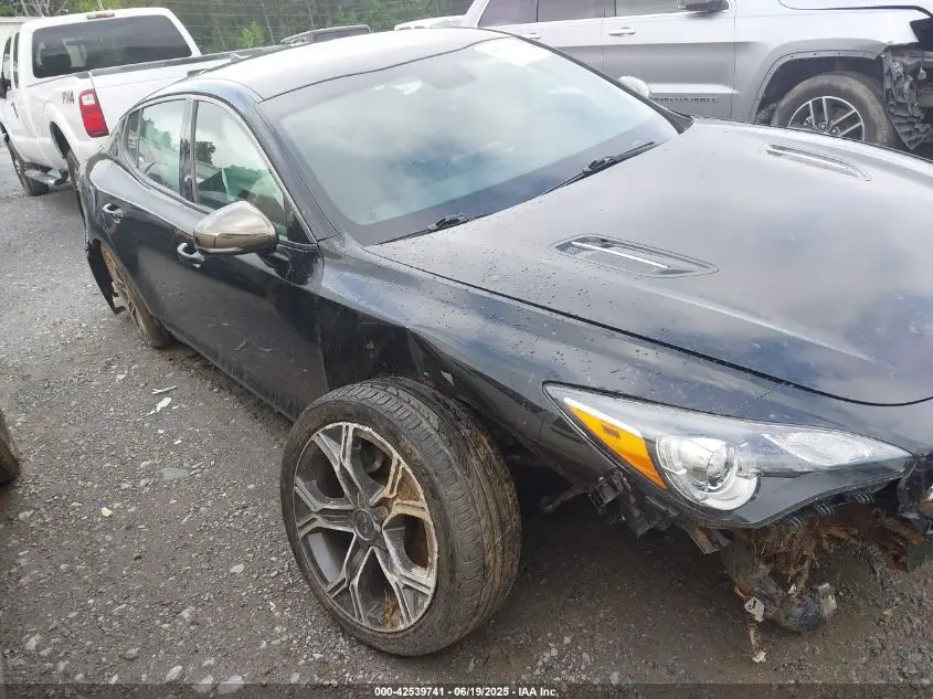 2021 KIA STINGER GT-LINE