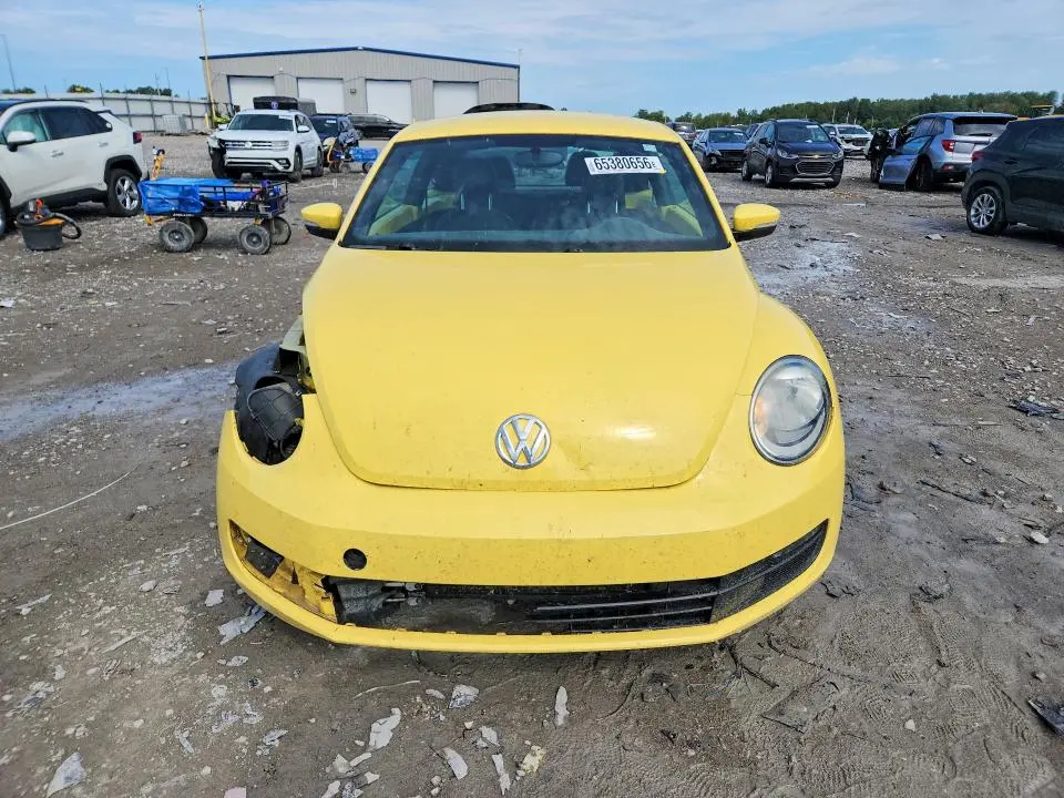 2012 VOLKSWAGEN BEETLE   