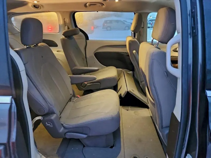2018 CHRYSLER PACIFICA TOURING  