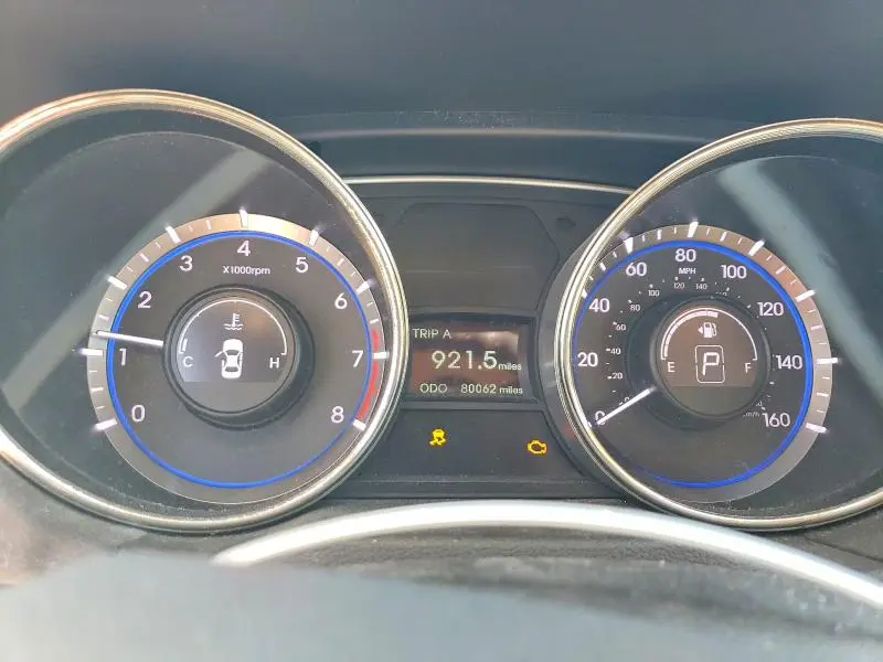 2011 HYUNDAI SONATA GLS  