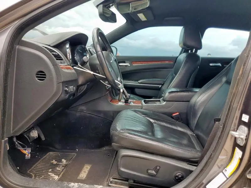 2013 CHRYSLER 300   