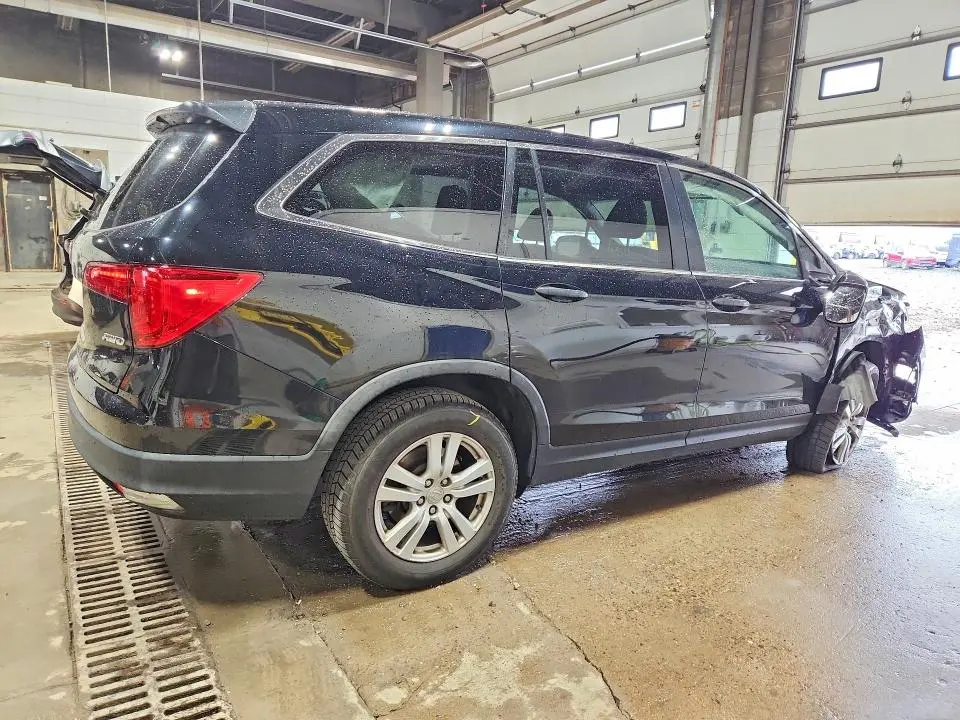 2016 HONDA PILOT LX  