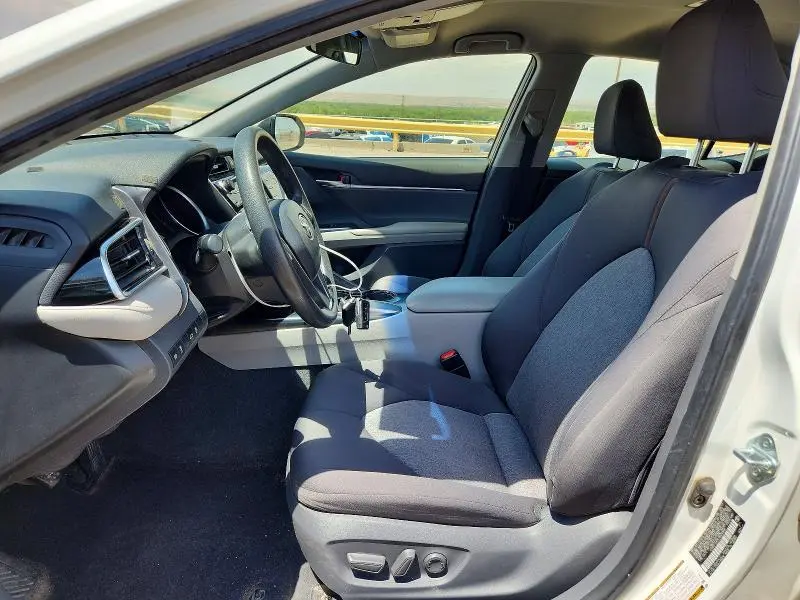 2018 TOYOTA CAMRY LE  