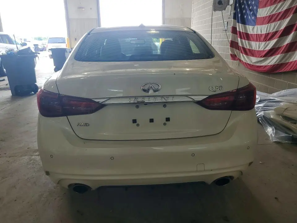 2023 INFINITI Q50 LUXE  