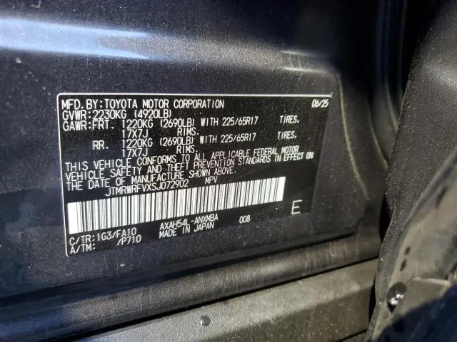 2025 TOYOTA RAV4 XLE  