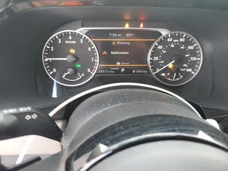 2023 NISSAN PATHFINDER SV  