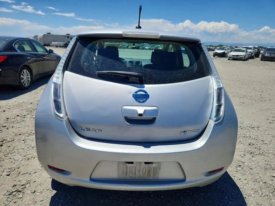 2013 NISSAN LEAF S  