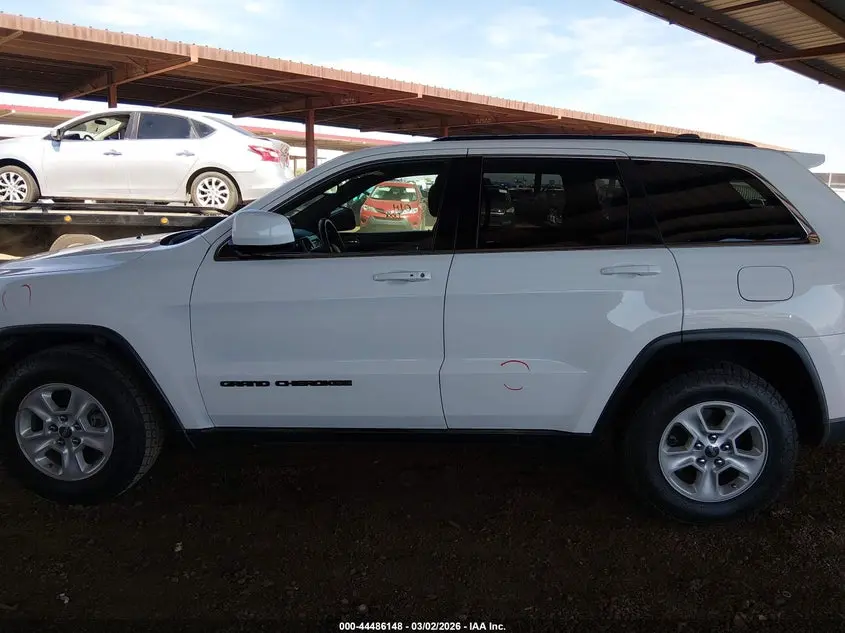 2017 JEEP GRAND CHEROKEE LAREDO 4X2