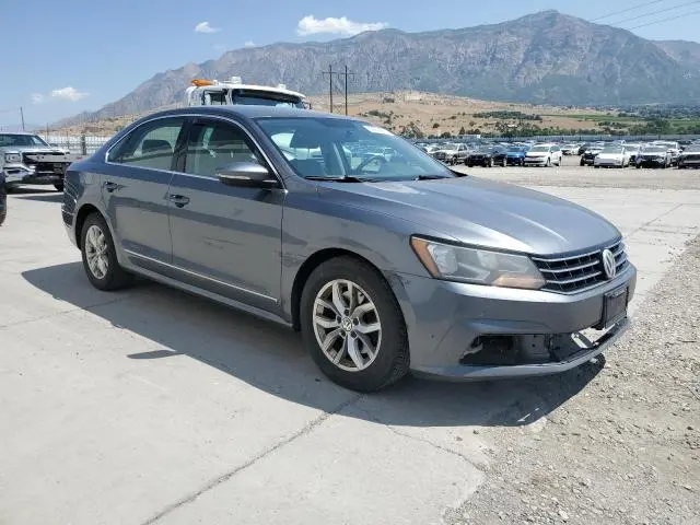 2017 VOLKSWAGEN PASSAT S  